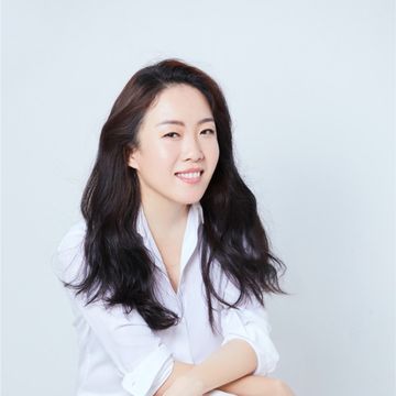 Zhou Ying 周穎